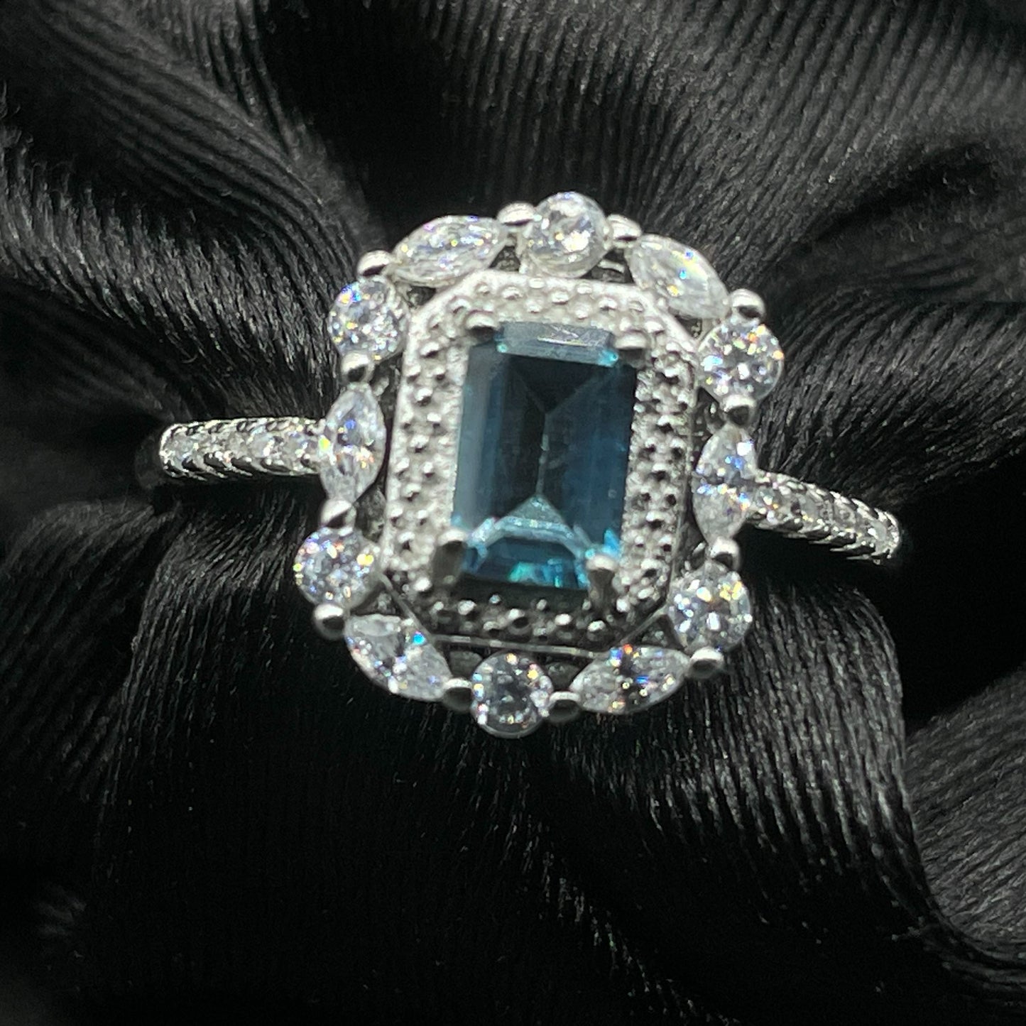 Ring | Blue Topaz