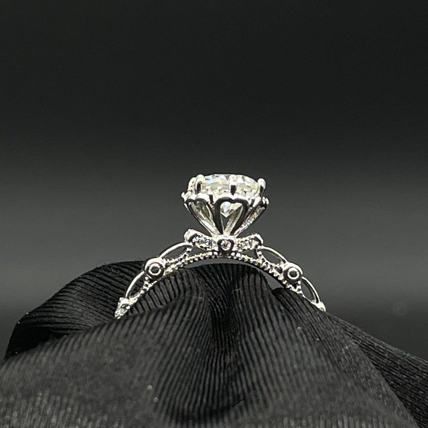 Ring | Moissanite (1.0ct)