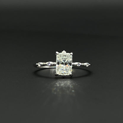 Ring | Moissanite (0.8ct)