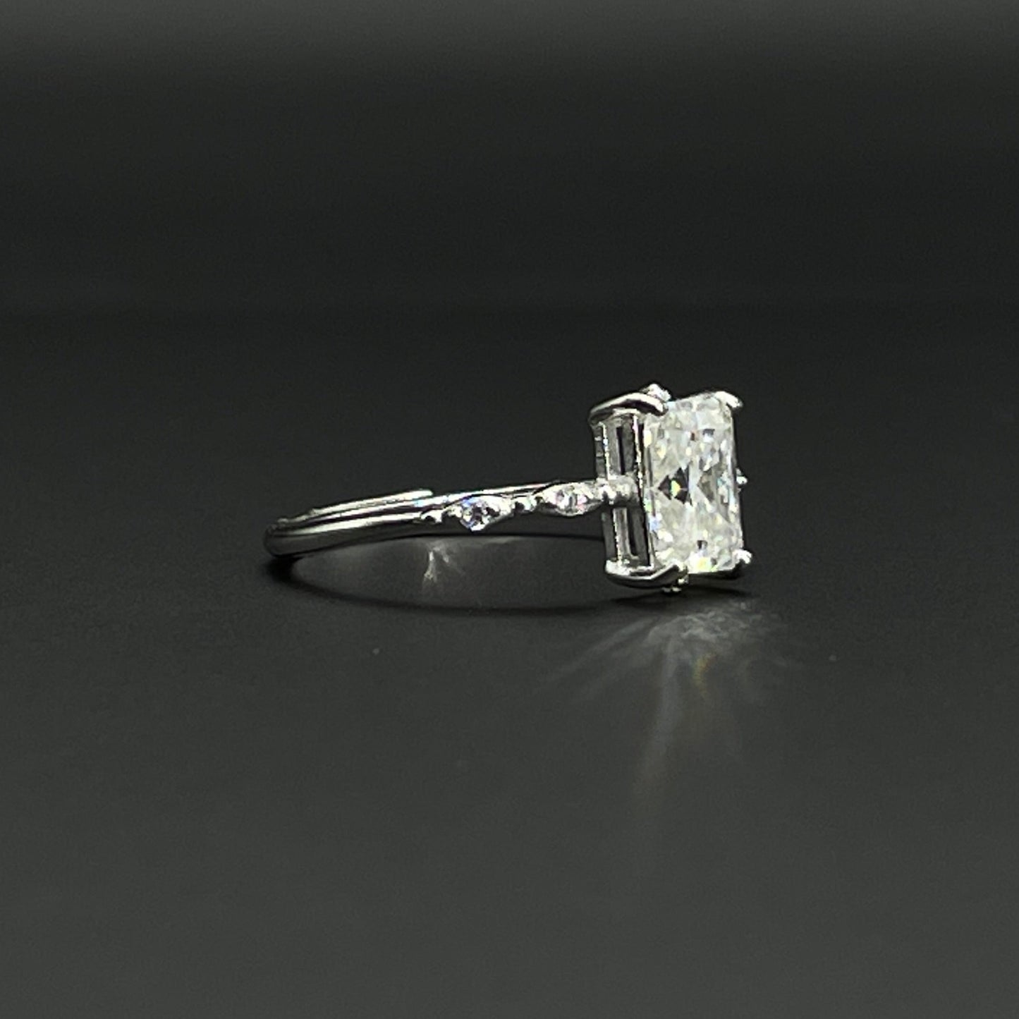 Ring | Moissanite (0.8ct)