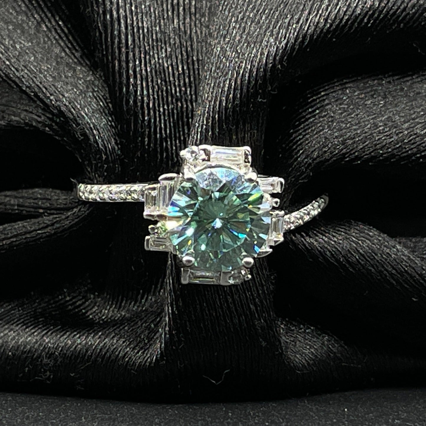 Ring | Moissanite (2.0ct)