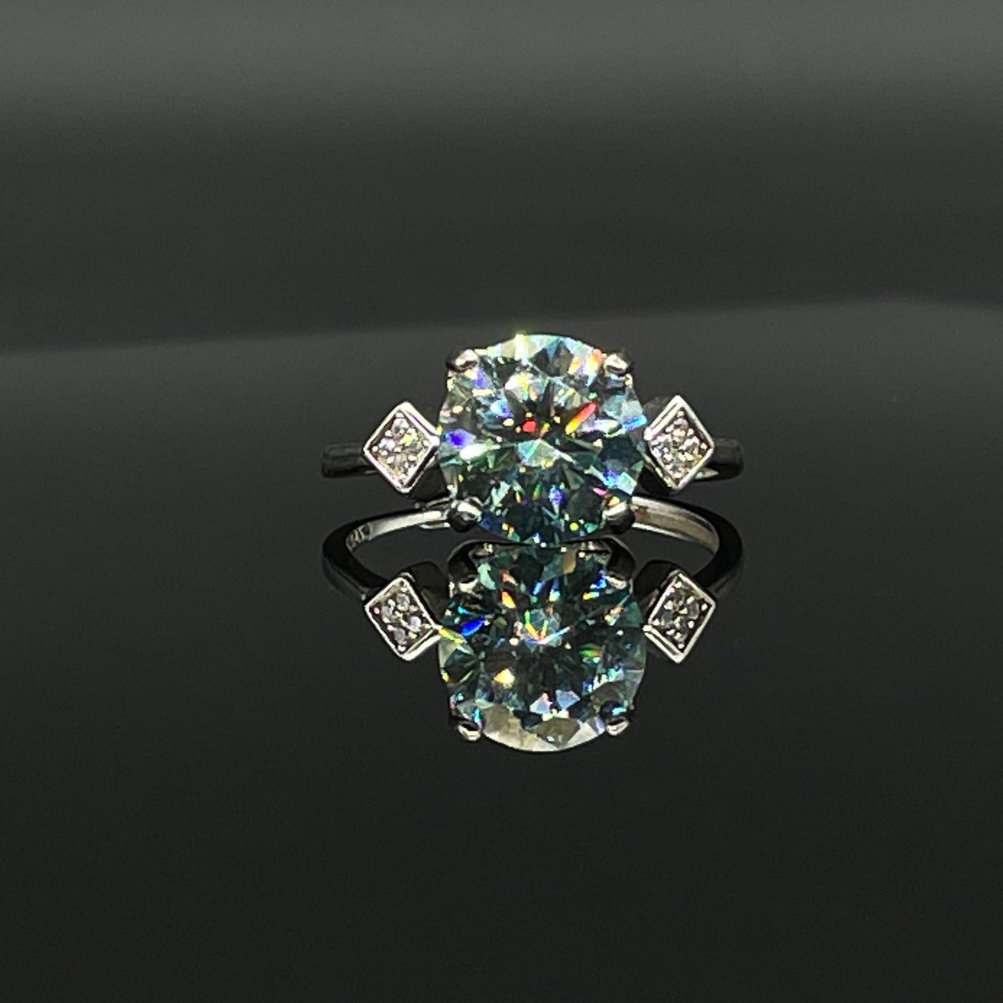 Ring | Moissanite (3.0ct)