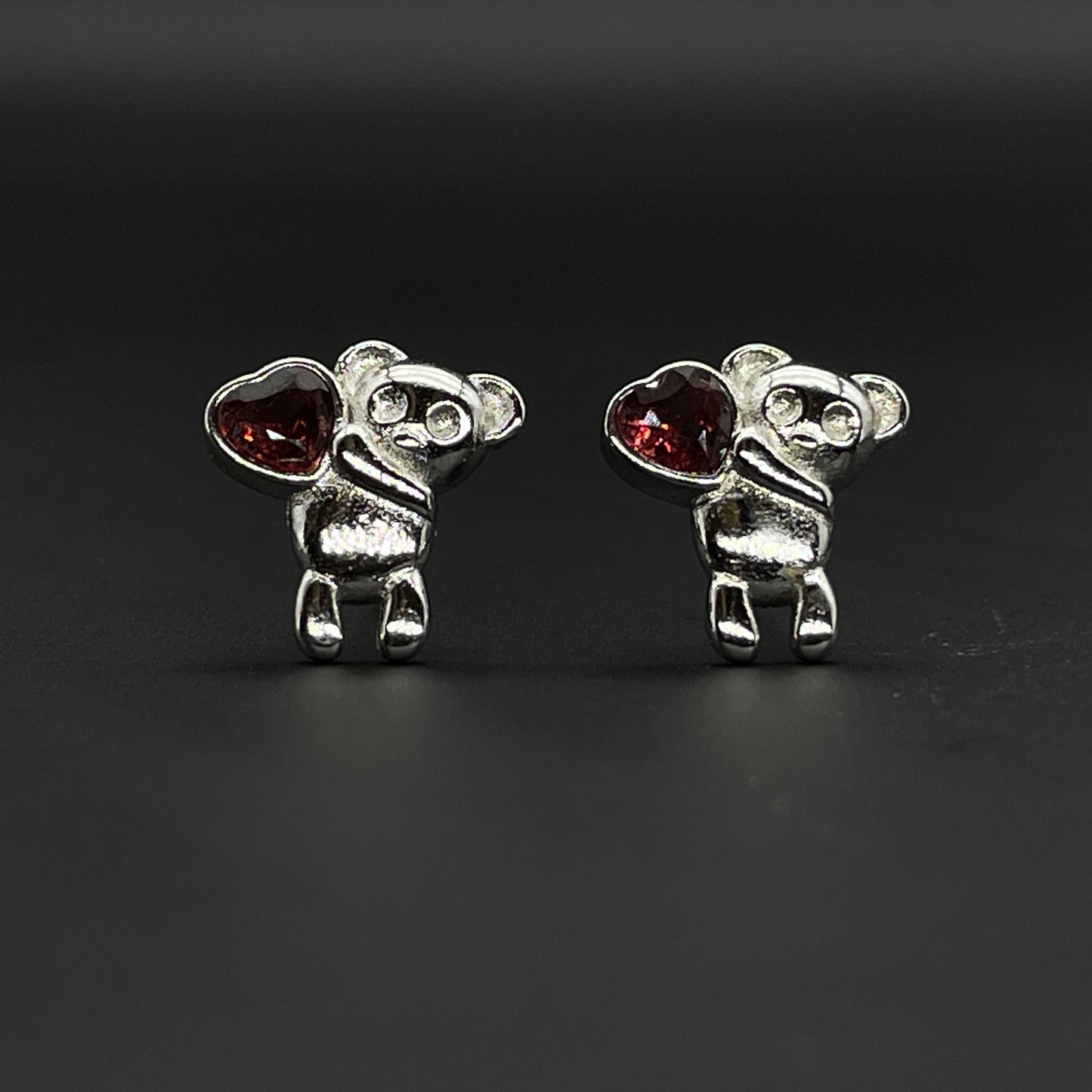 Earrings | Garnet